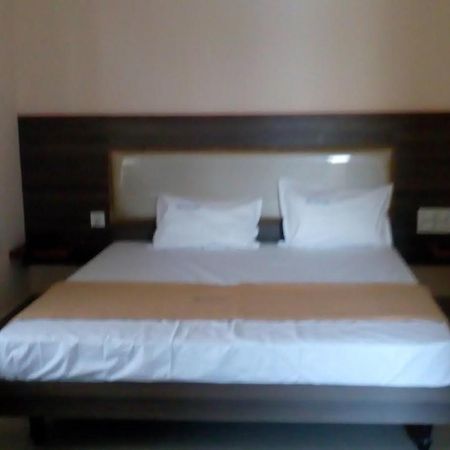 קראיקודי Hotel Meyyappaa מראה חיצוני תמונה