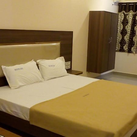 קראיקודי Hotel Meyyappaa מראה חיצוני תמונה